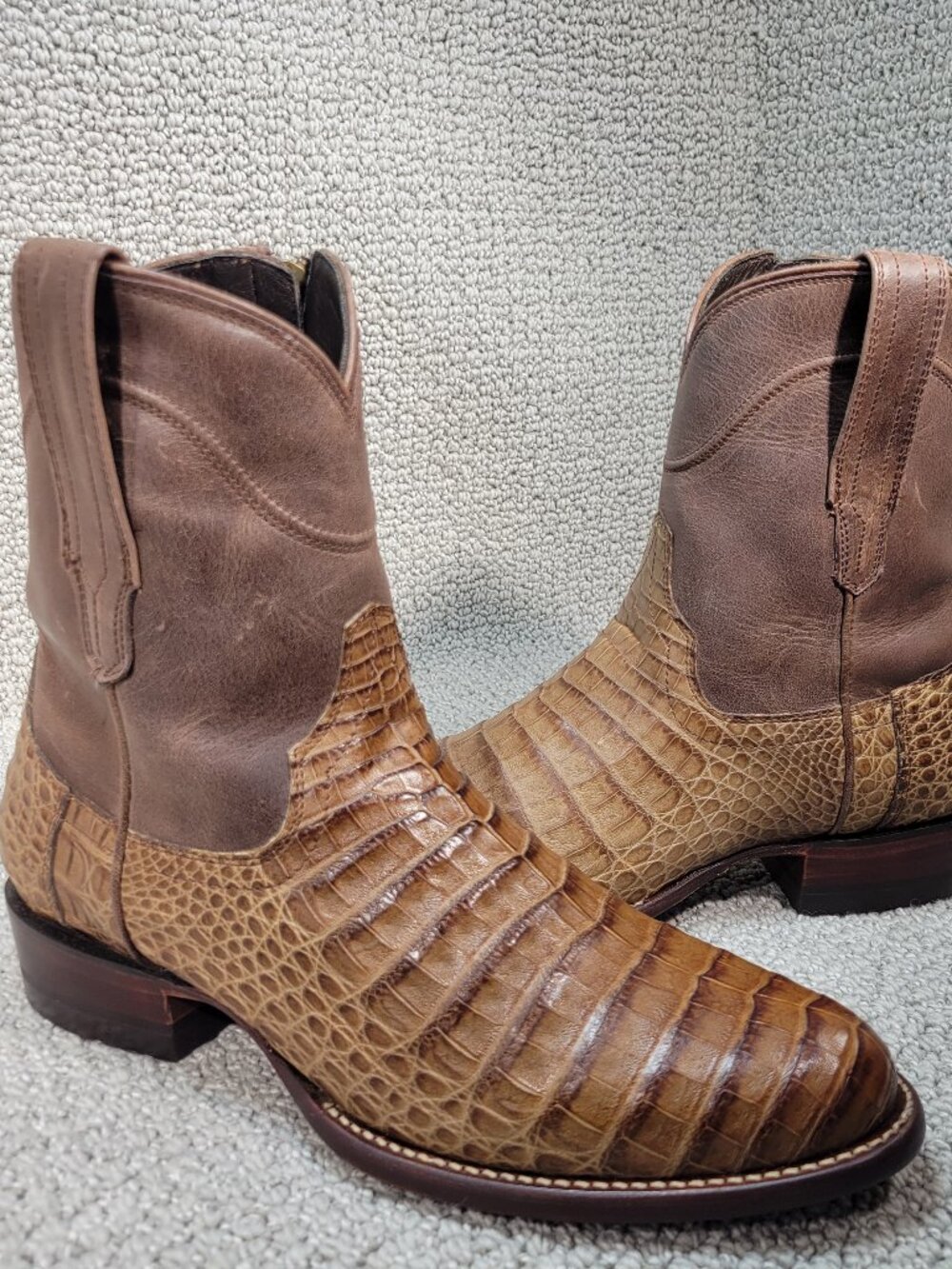 Tecovas The Dean Men's Left Size 9.5D Right Size 9D Toffee Caiman Zip Boots